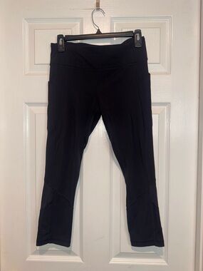 lululemon athletica Black Performance Leggings. Size 6